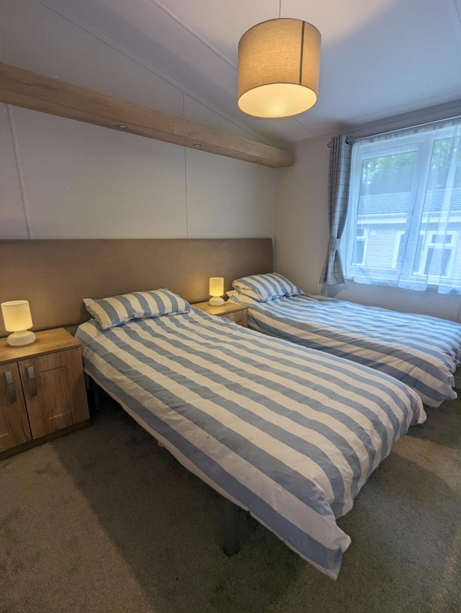 Luxury Stunning Sensation Lodge On 5 Star Shorefield Country Park New Forest Entertainment And Leisure Passes Included Milford on Sea Exterior foto